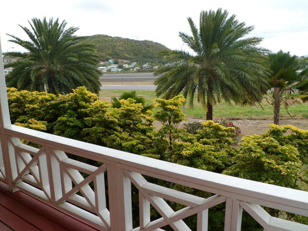 Wind Chimes Inn Antigua St. John's Exterior photo